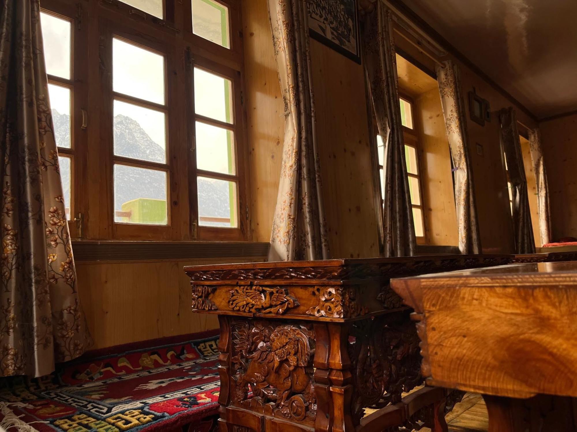 Snowflake Homestay Gondhla 외부 사진