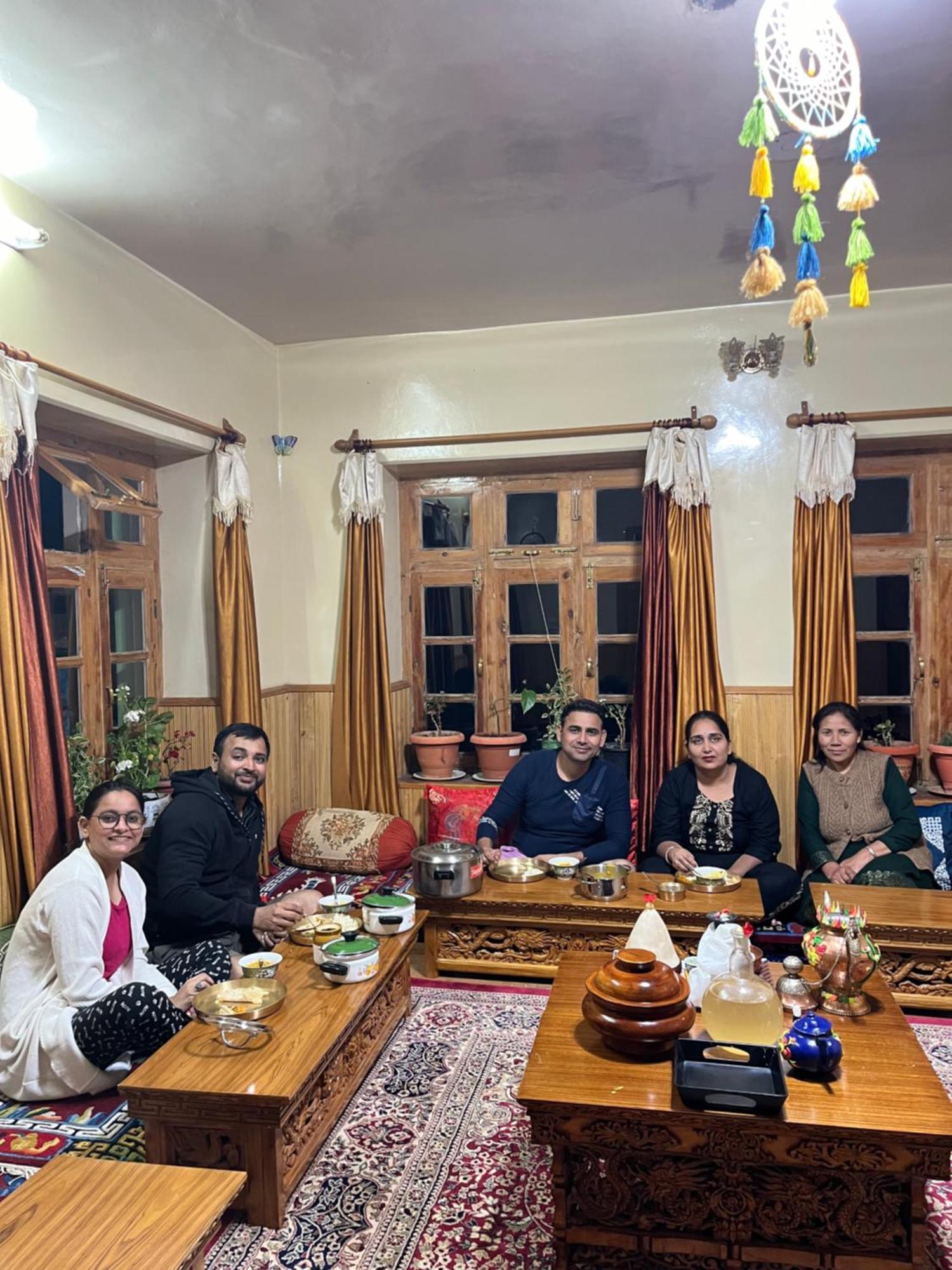 Snowflake Homestay Gondhla 외부 사진